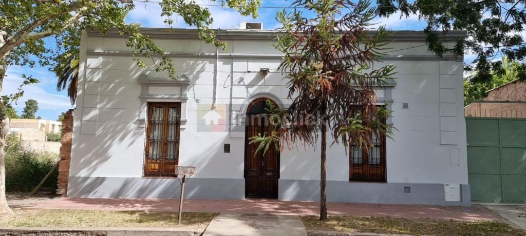 Casa en Calle Juan Domingo Perón 537 