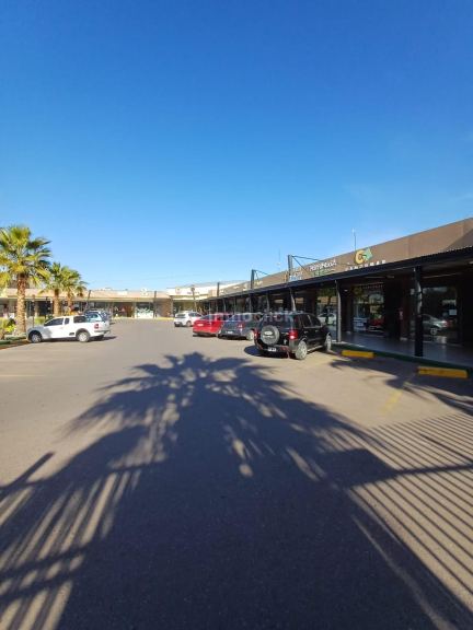 Local Comercial en Irigoyen y Alta Italia