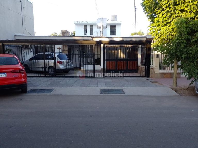 Casa en marie curie 6036