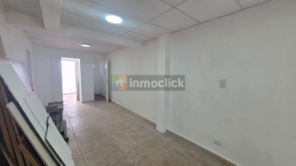 Local Comercial en Videla Castillo 2923