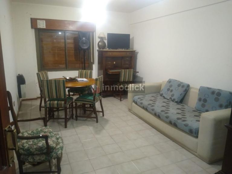 Departamento en AV.ILLIA Y CASEROS
