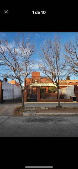 Casa en TOBAR GARCIA 1100