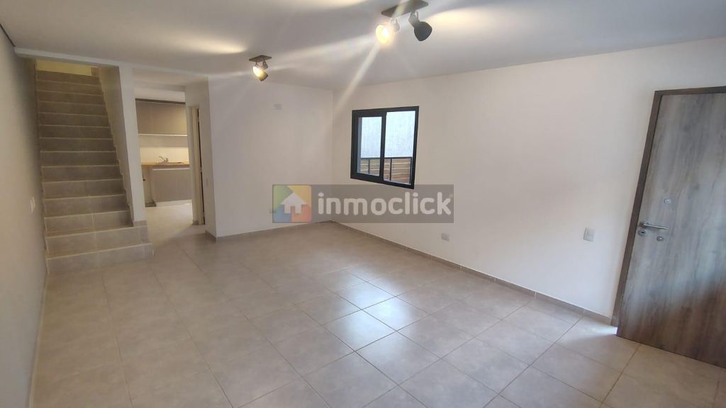 Duplex en LAS CAÑAS 360 CASI ADOLFO CALLE