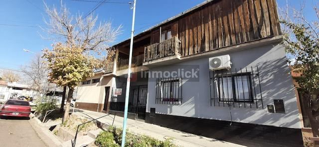 Casa en CHUBUT E ITUZAINGO 