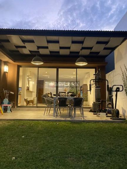 Casa en San Martin 2299