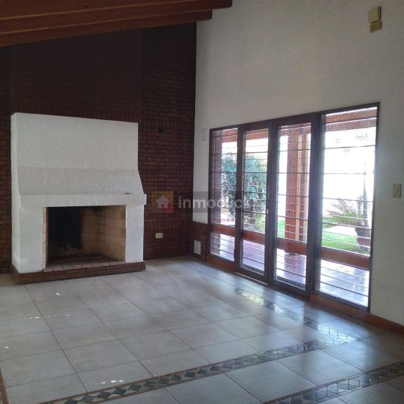 Casa en calle Francisco Alvarez