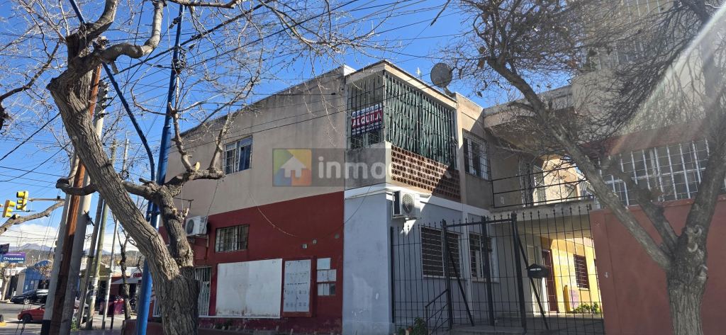 Departamento en America esquina Chuquisaca