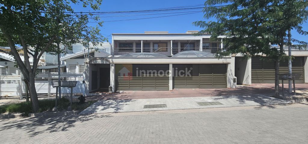 Departamento en Houssay 824