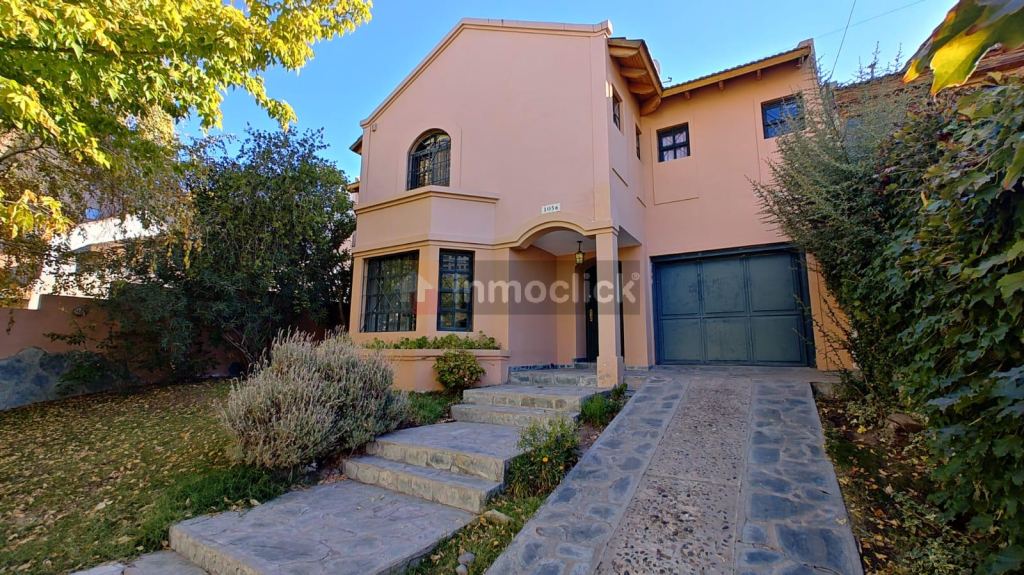 Casa en Alte. Brown 1056