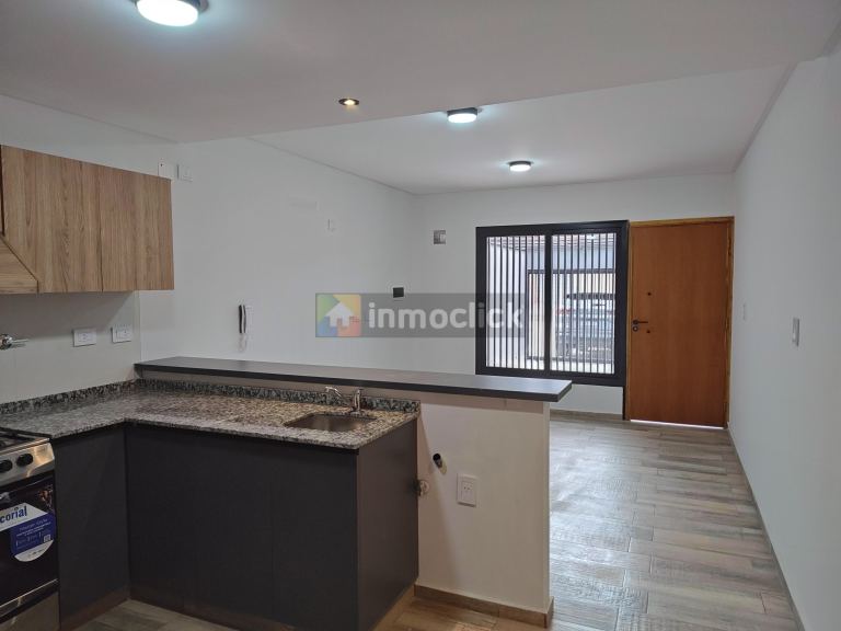 Departamento en 33 Orientales, 374, Depto 3, PB