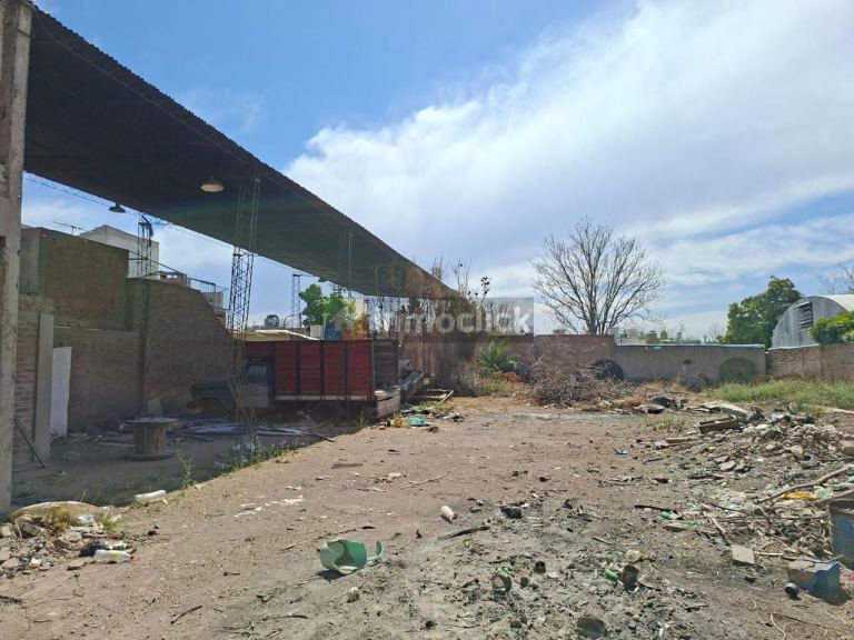 Lote en ricardo gutierrez 188