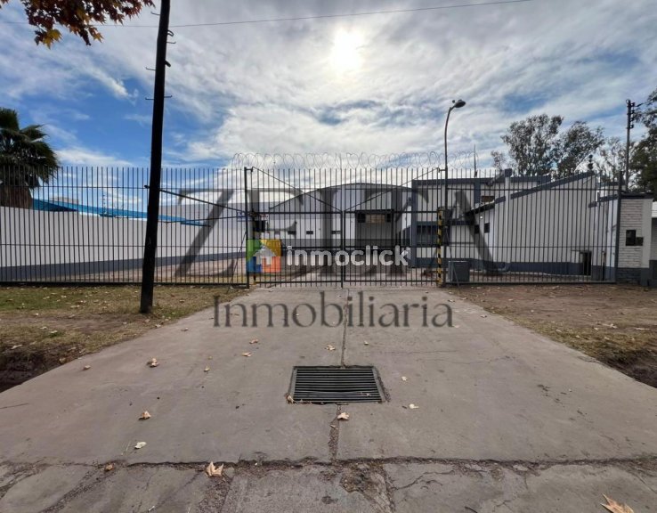 Galpon en Avenida Bandera de los Andes 7000