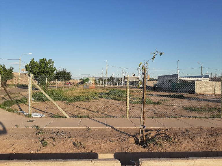 Lote en VALLE CERCANO - BARRIO EL TRIUNFO