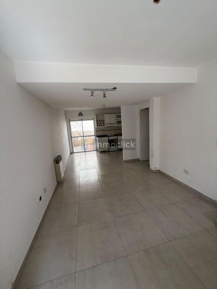 Duplex en Joaquín V. González 670