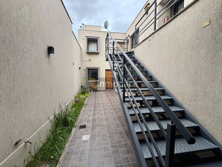 Departamento en Castellani 284