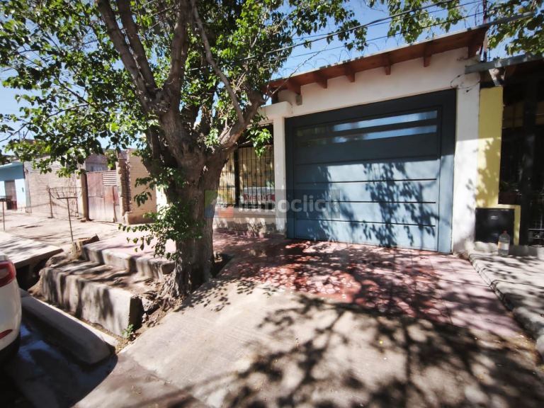 Casa en calle La Paz