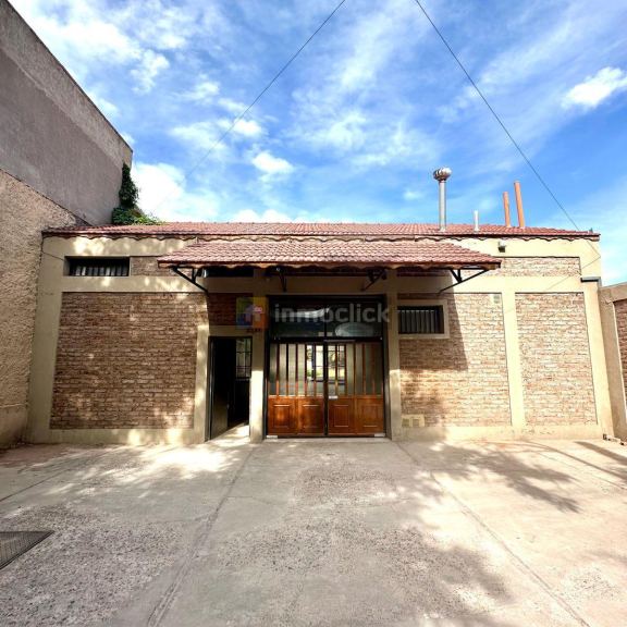 Local Comercial en SAN MARTÍN 2200