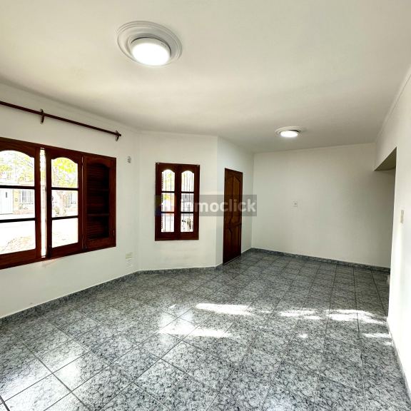 Casa en MECEDES TOMASA DE SAN MARTÍN