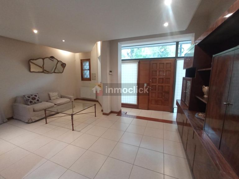 Departamento en Sobre Av. Bartolome Mitre esquina Necochea