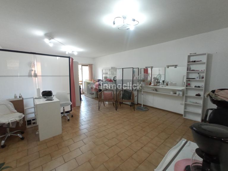 Departamento en Sobre Av. San Martin entre Peatonal Sarmiento y Rivadavia