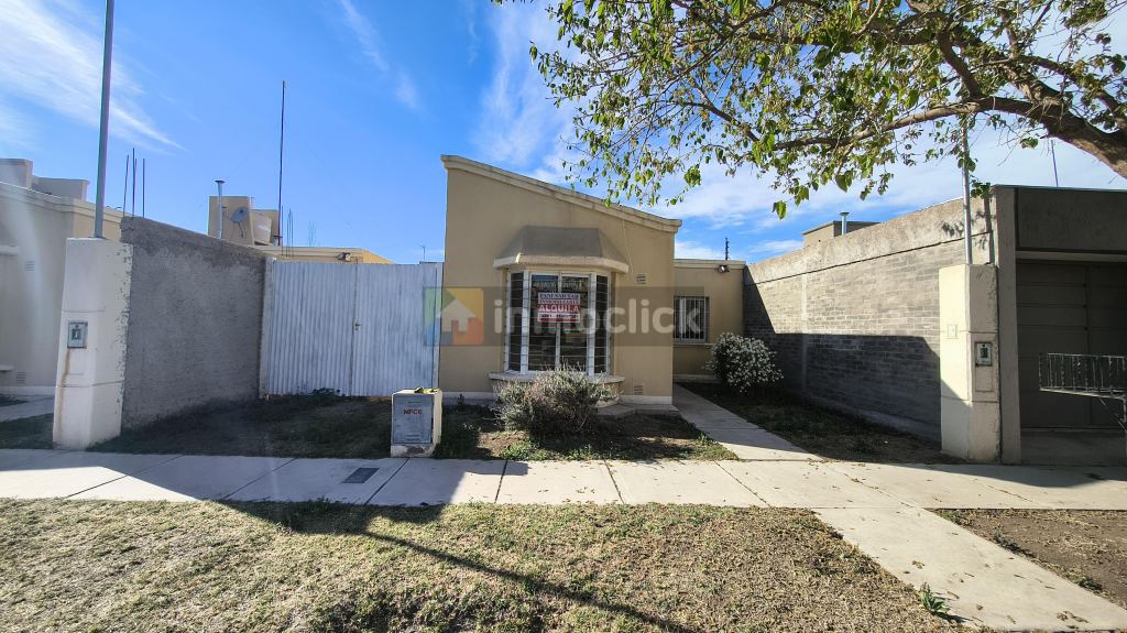 Casa en COLONIAL PARQUE ( RUTA 50 2285 - FRENTE A FECOVITA )