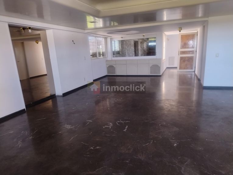 Departamento en Agustin Alvarez 622